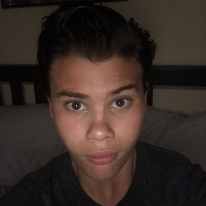 Meet your Posher, Zach